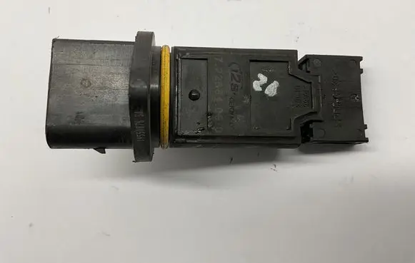 Mercedes-Benz E W211 Mass air flow meter 722684090