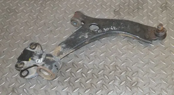 Ford Focus Front lower control arm/wishbone