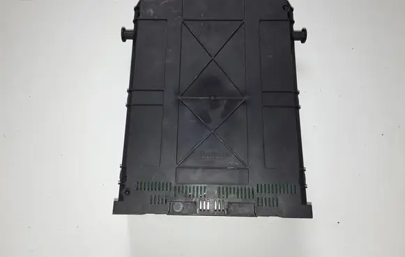 Peugeot 207 Fuse module 9664983380