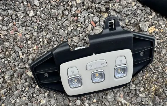 Renault Captur II Front seat light S089320