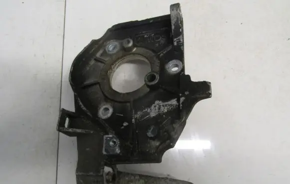 Citroen C3 Engine mounting bracket 9654757180