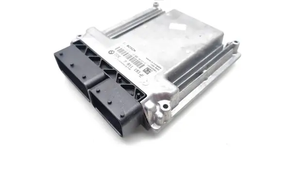 BMW 5 E60 E61 Engine control unit/module 7811151 0281015130