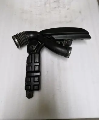 Dodge Durango Intake resonator 68251622AD