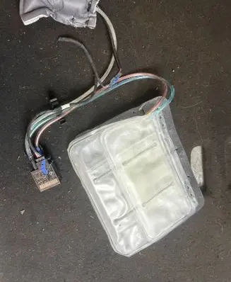 BMW 3 E90 E91 Seat heating relay 713878710 B03720P