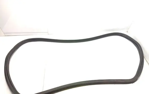 Trunk rubber seal (body)