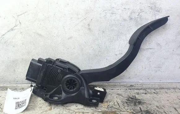 Volvo V70 Accelerator throttle pedal 6G929F836BD