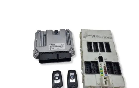 BMW 3 F30 F35 F31 Engine ECU kit and lock set 8573258 61359315684