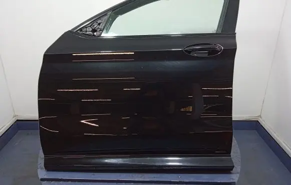 BMW X4 F26 Front door