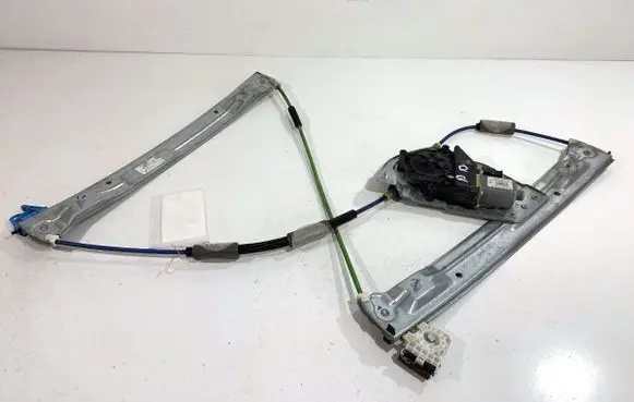 Peugeot 208 Front door window regulator with motor 9673155180