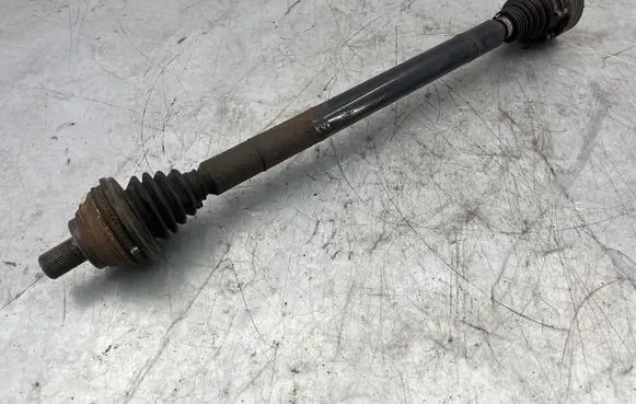 Volkswagen Golf Plus Front driveshaft 