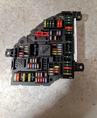 BMW 6 F12 F13 Fuse module 9264924 17033451