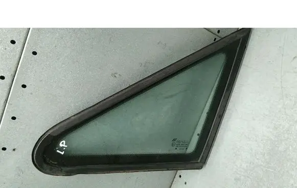Ford Galaxy Rear side window 
