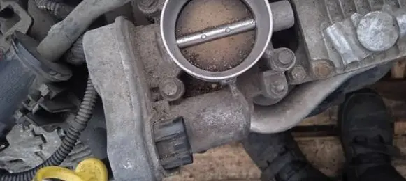 Opel Signum Throttle valve 12603B4582
