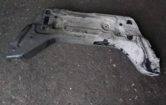 Skoda Fabia Mk1 (6Y) Front axle beam 