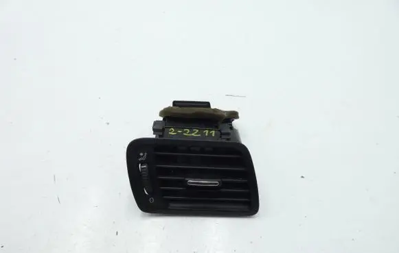 Volkswagen PASSAT B6 Dashboard side air vent grill/cover trim 3C2819702E T0024491 P0110955