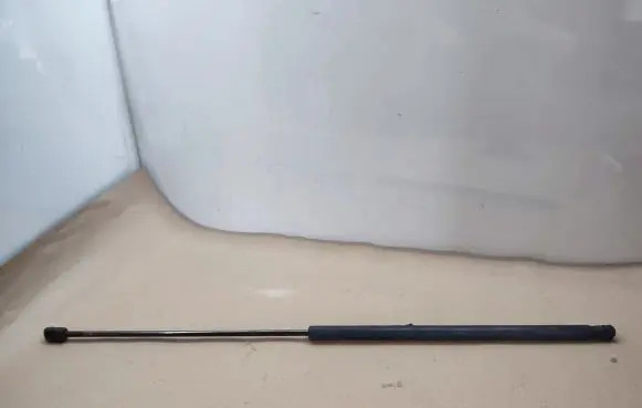 Hyundai Sonata Front bonnet/hood damper/strut 811613K000
