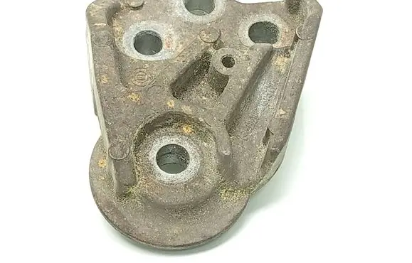 Ford Fiesta Fuel pump bracket 