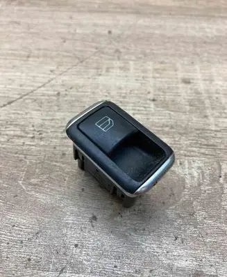 Mercedes-Benz C W204 Electric window control switch A2049058202 10023290