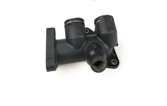 Audi A4 S4 B5 8D Engine coolant pipe/hose 058121133b