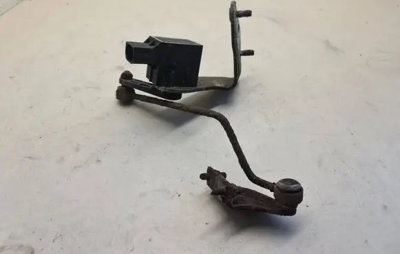 Mercedes-Benz E W211 Air suspension front height level sensor A0105427717