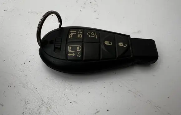 Chrysler Grand Voyager V Ignition key/card