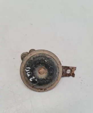 Mitsubishi L200 Horn signal E200933