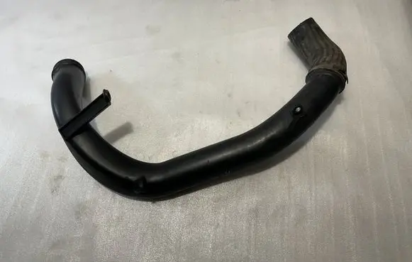 Volvo S60 Air intake hose/pipe 31355268