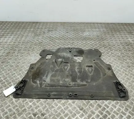 Volvo V60 Engine splash shield/under tray 32226491