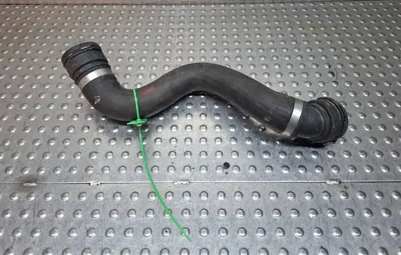 BMW 7 G11 G12 Engine coolant pipe/hose S26371736 8602669