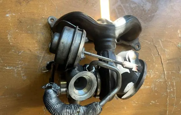 BMW 3 E92 E93 Turbo 7593016 11657593016