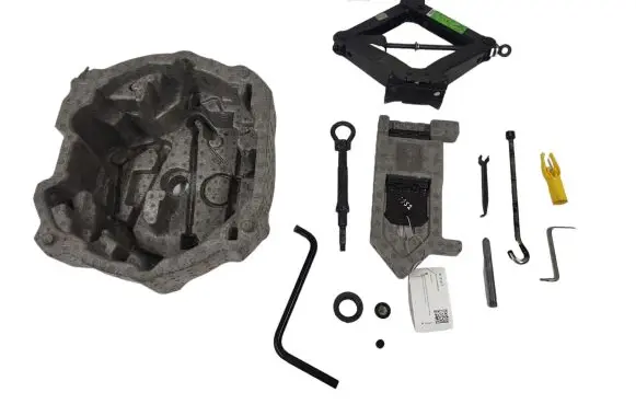 Citroen C6 Tool set 1A244207 9653687080