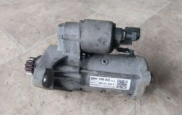 Volkswagen PASSAT B8 Starter motor 02E911023T