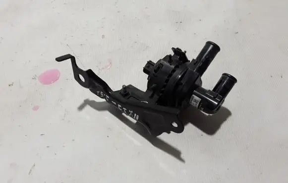 Lexus NX Electric auxiliary coolant/water pump 0641001301