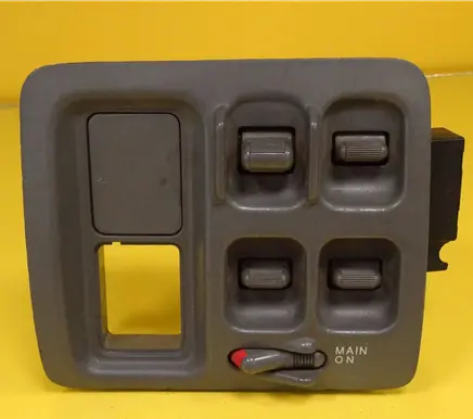 Honda CR-V Electric window control switch M17432