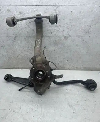 BMW X5 F15 Front wheel hub 6869870 77377317