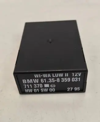 BMW 5 E39 Window control relay 61358359031 711370