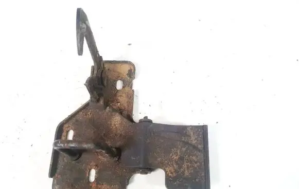 Engine bonnet (hood) release handle