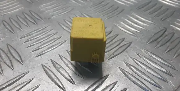 Mercedes-Benz E W212 Other relay A0025427419