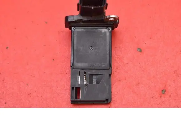 Toyota C-HR I Mass air flow meter 22204-75030