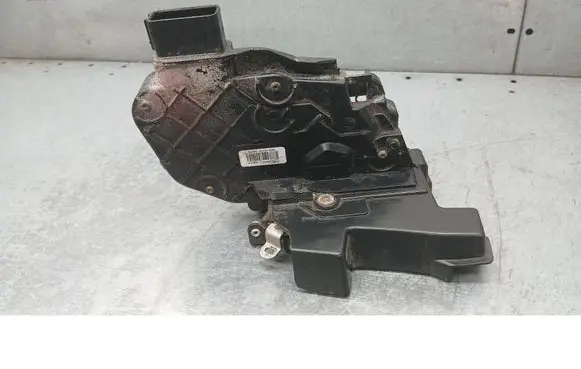 Ford Focus C-MAX Front door lock 3M5AR21813MR