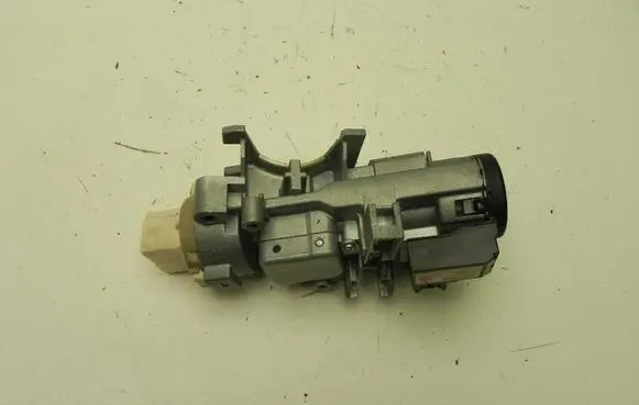 Mazda CX-7 Ignition lock EH4466938 M1558