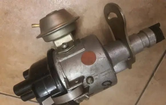 GAZ 24-10 Spark distributor P119b10 394084