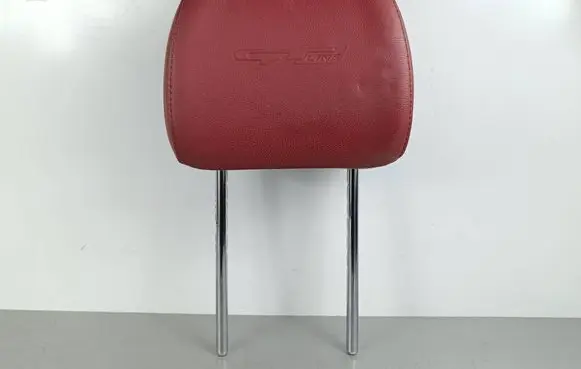 KIA Stinger Front seat headrest