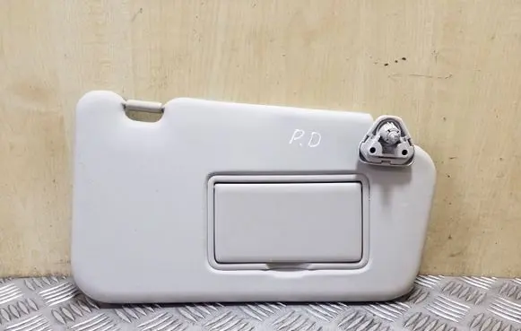 Nissan Juke I F15 Sun visor