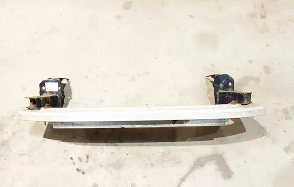 Audi Q7 4L Front bumper cross member 