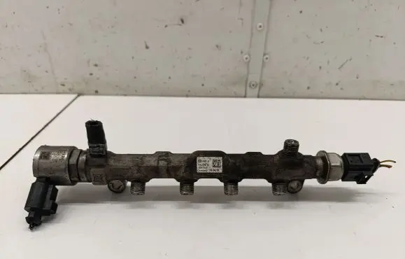 Volkswagen PASSAT B8 Fuel main line pipe 04L089G 04L130764C