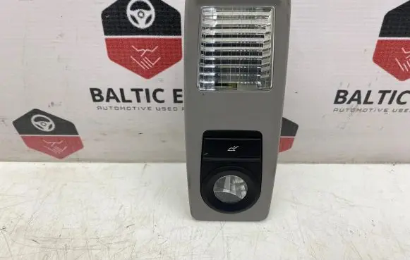 BMW 5 F10 F11 Rear seat light 9215619 18900430