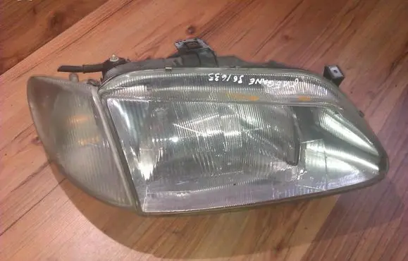 Renault Megane I Headlight/headlamp