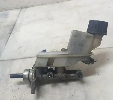 Mazda 6 Master brake cylinder