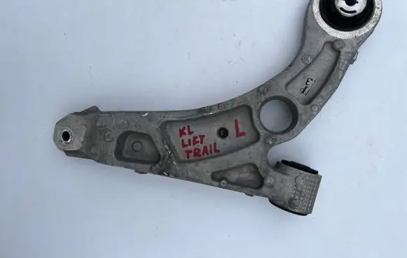 Jeep Cherokee Front control arm JEEP CHEROKEE TRAILHAWK WAHACZ LEWY PRZEDNI LIFT 2019